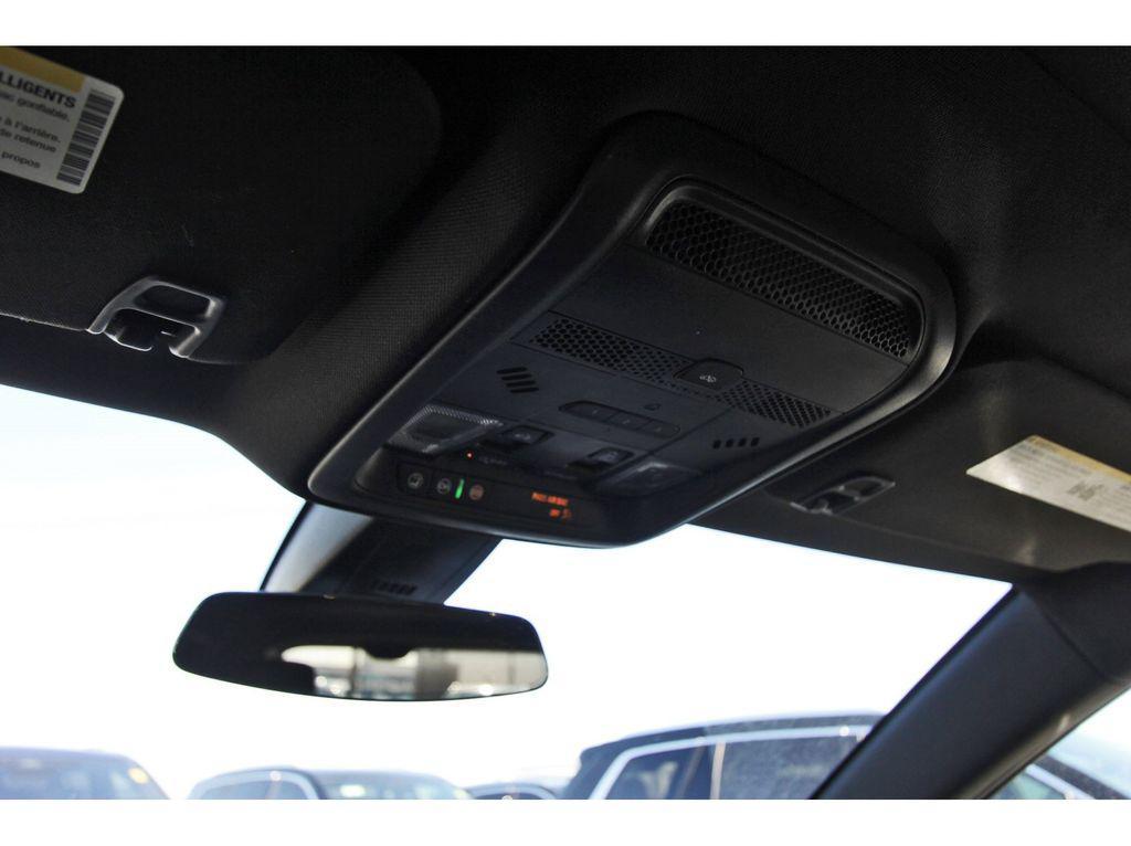 used 2023 Cadillac XT5 car, priced at $28,791