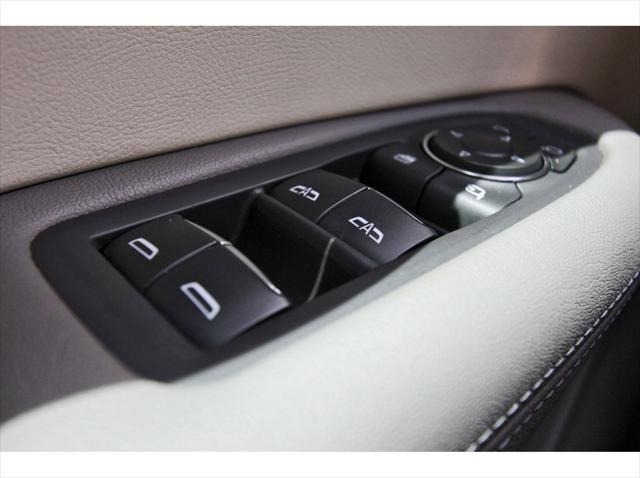 used 2021 Cadillac XT5 car, priced at $27,991