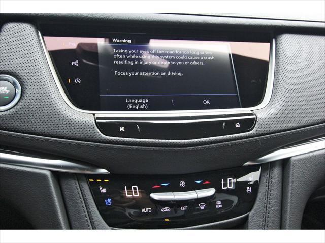 new 2025 Cadillac XT5 car, priced at $56,990