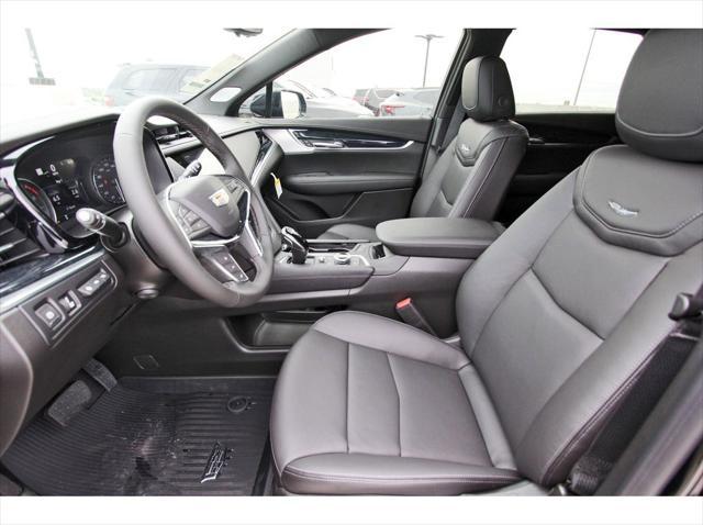 new 2025 Cadillac XT5 car, priced at $56,990