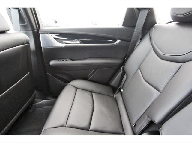 new 2025 Cadillac XT5 car, priced at $56,990