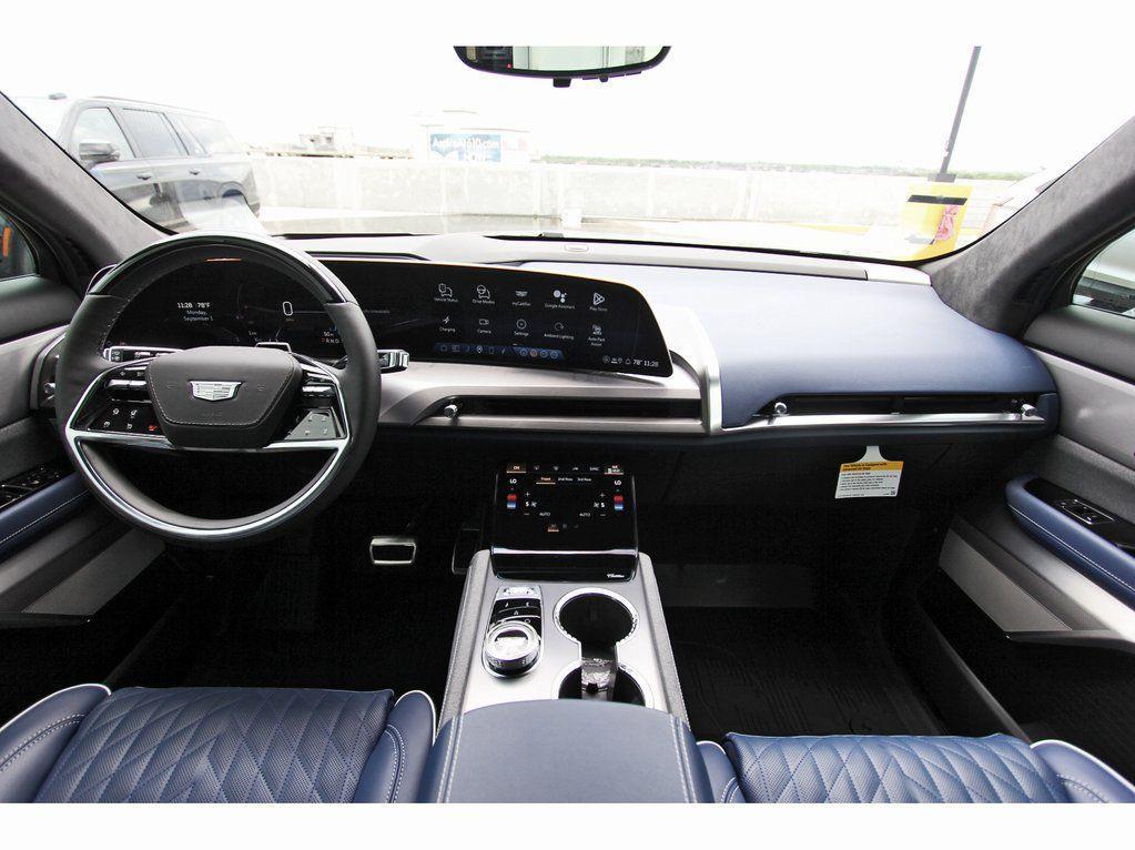 new 2026 Cadillac VISTIQ car, priced at $94,215