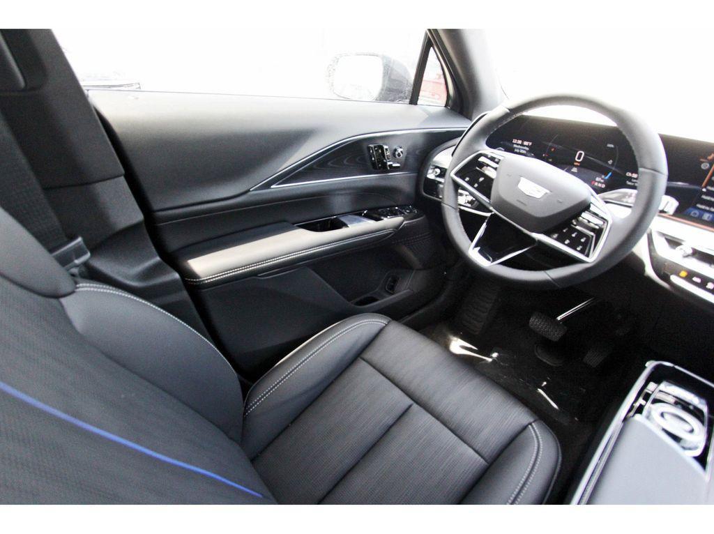 new 2025 Cadillac LYRIQ car, priced at $61,215