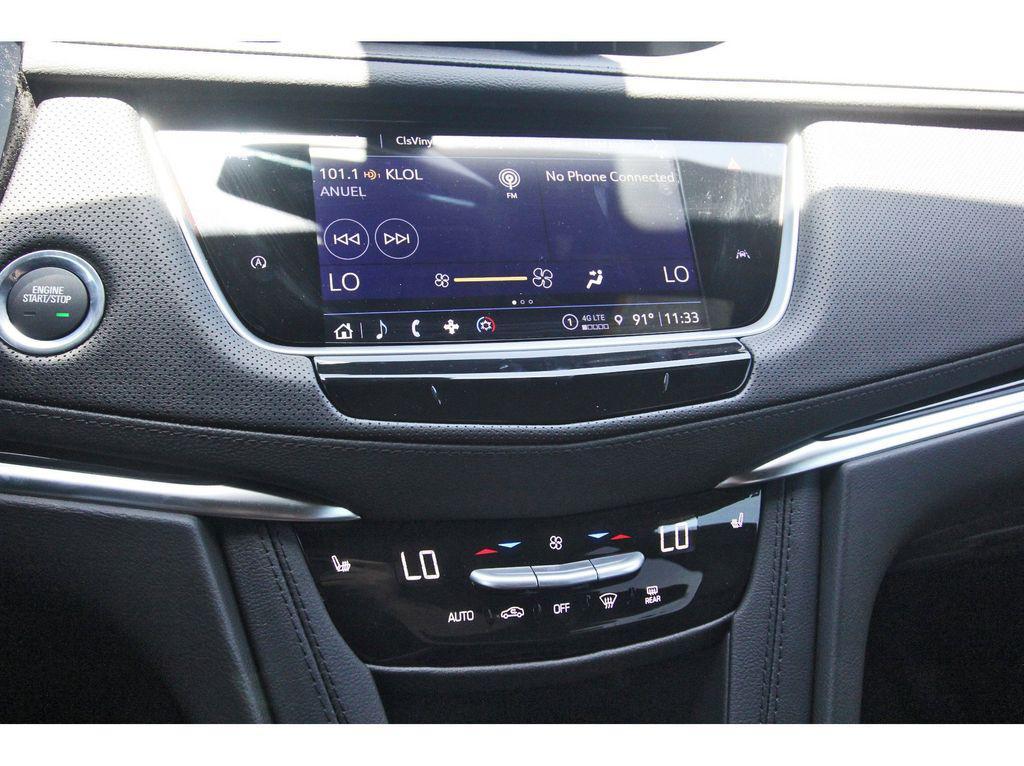 new 2025 Cadillac XT6 car, priced at $40,390