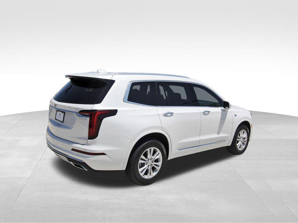 new 2025 Cadillac XT6 car, priced at $40,390