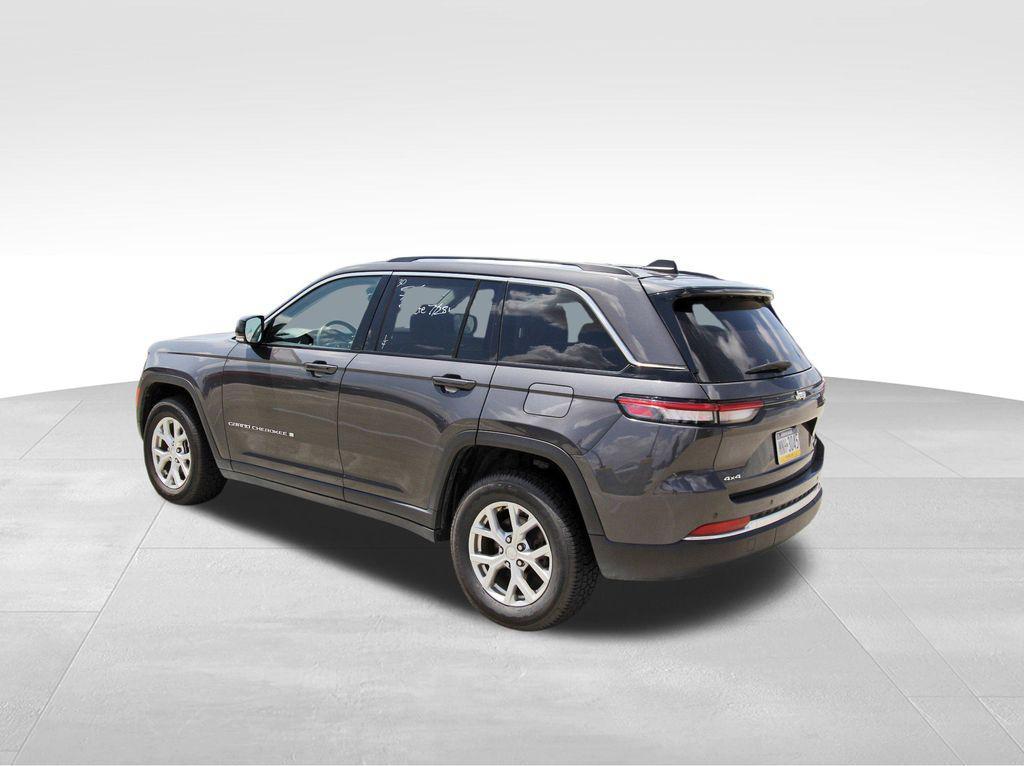 used 2023 Jeep Grand Cherokee car, priced at $24,491