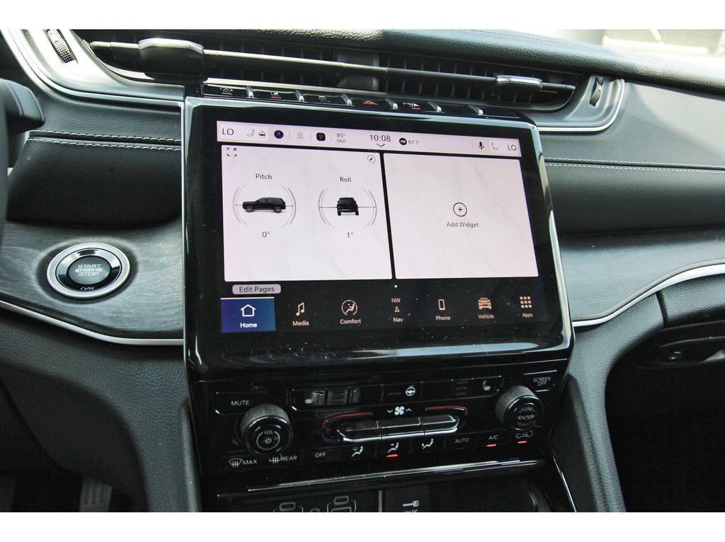 used 2023 Jeep Grand Cherokee car, priced at $24,491