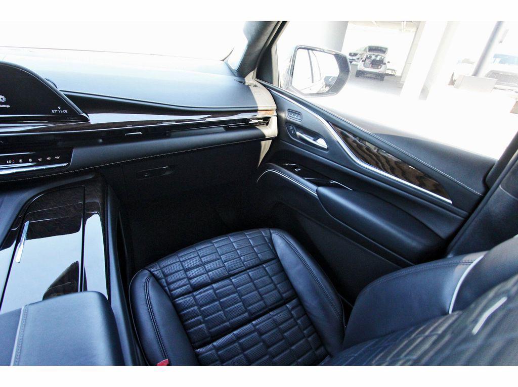 used 2022 Cadillac Escalade car, priced at $75,991
