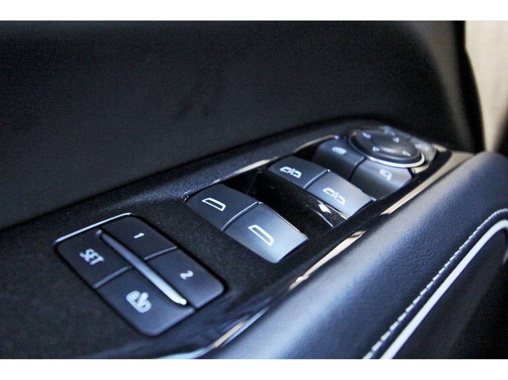 used 2022 Cadillac Escalade car, priced at $75,991