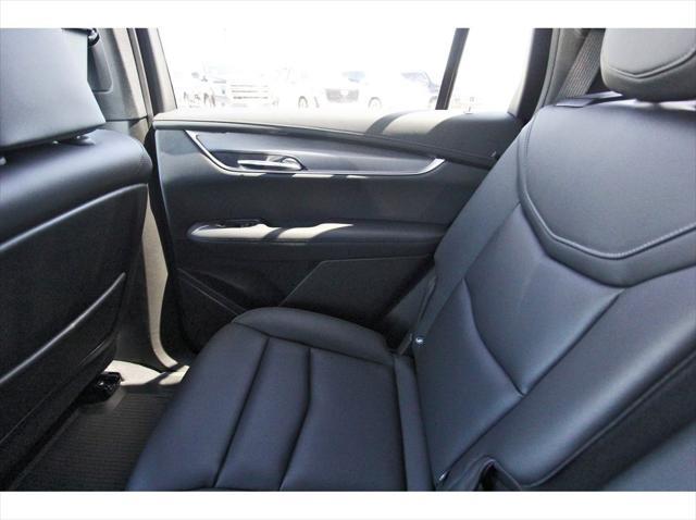 new 2025 Cadillac XT6 car, priced at $48,590