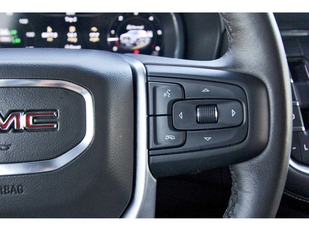 used 2023 GMC Yukon car, priced at $54,991