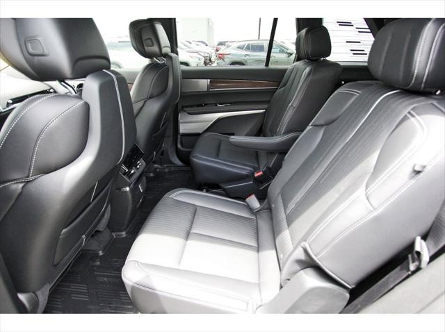 new 2026 Cadillac VISTIQ car, priced at $81,015