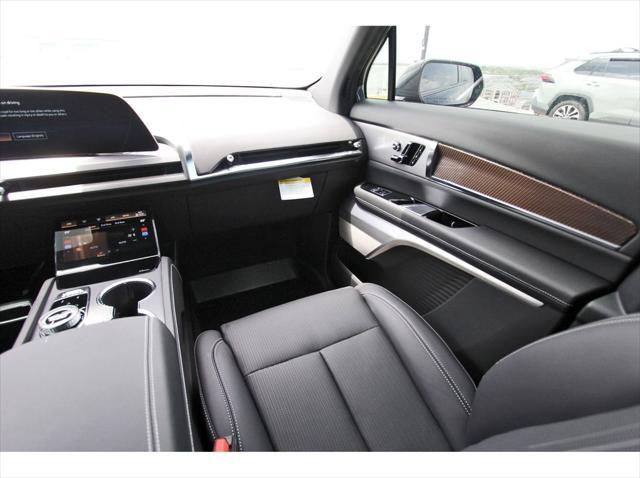 new 2026 Cadillac VISTIQ car, priced at $81,015