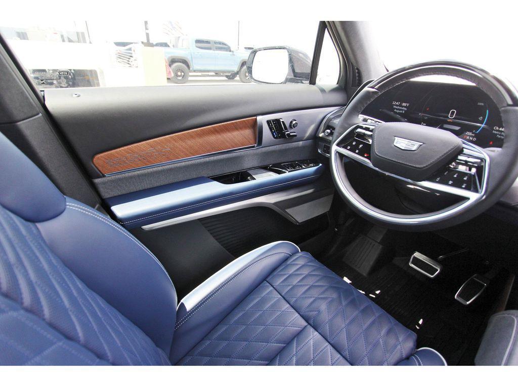 new 2026 Cadillac VISTIQ car, priced at $94,590