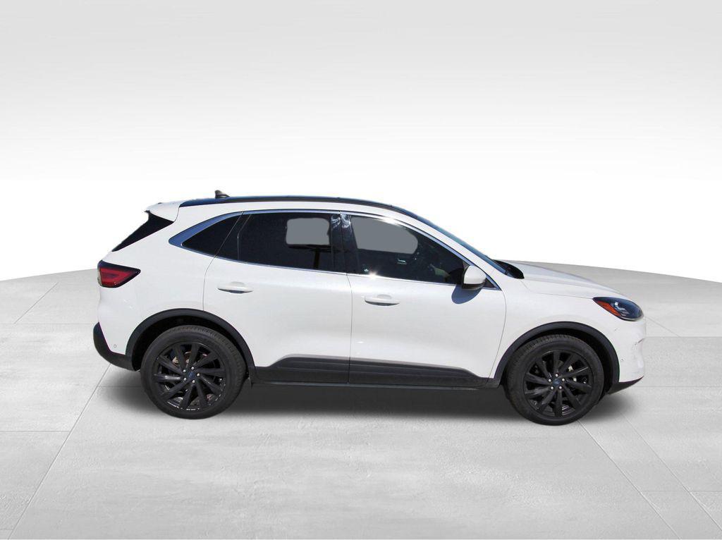 used 2022 Ford Escape car, priced at $19,991
