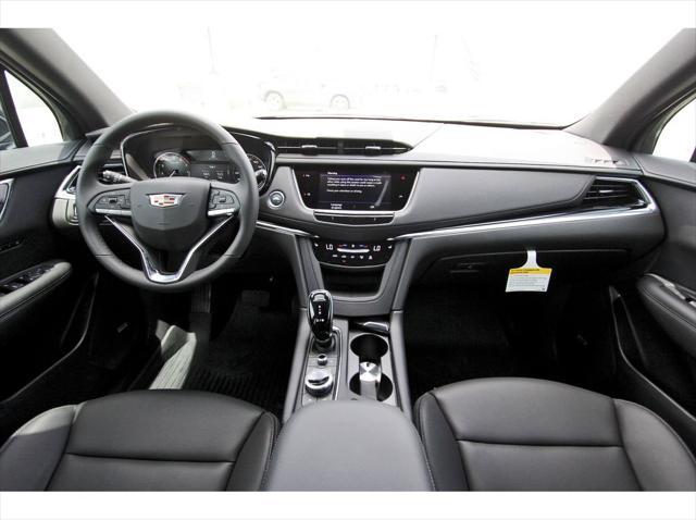 new 2025 Cadillac XT6 car, priced at $49,315