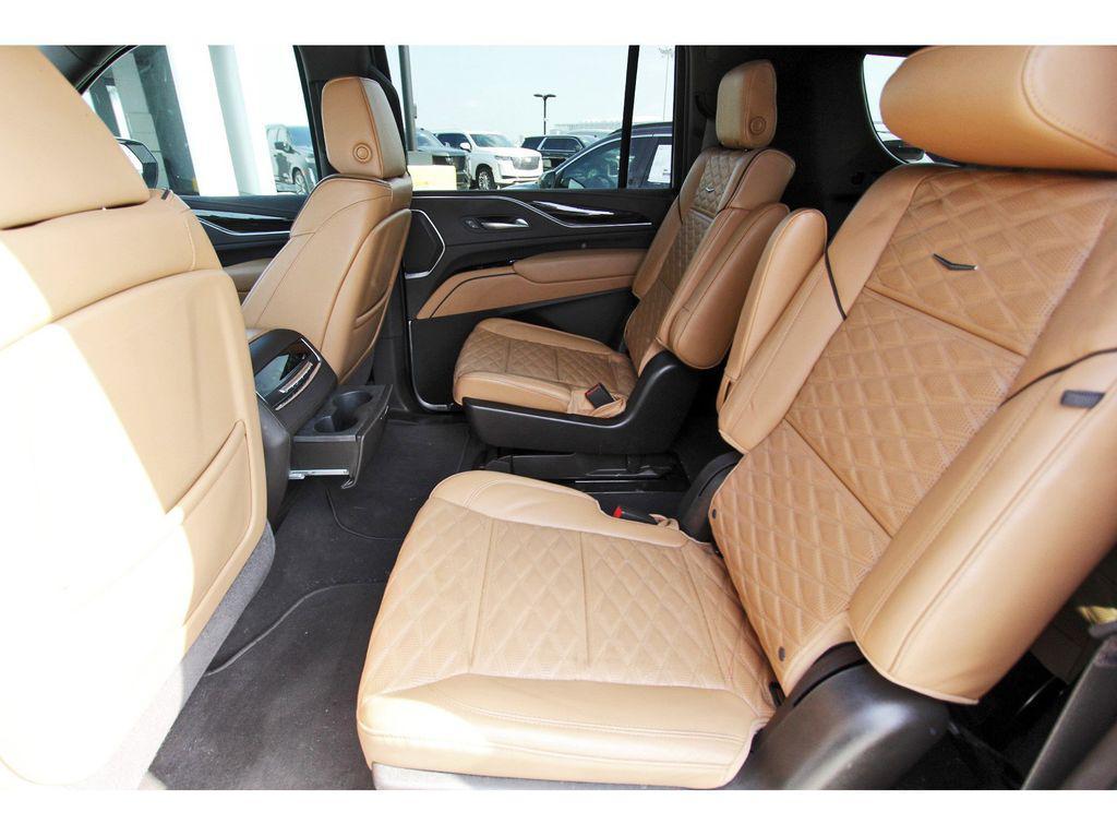 used 2023 Cadillac Escalade ESV car, priced at $72,991