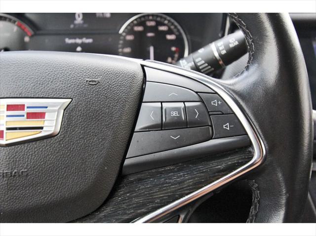 used 2022 Cadillac XT5 car, priced at $26,333