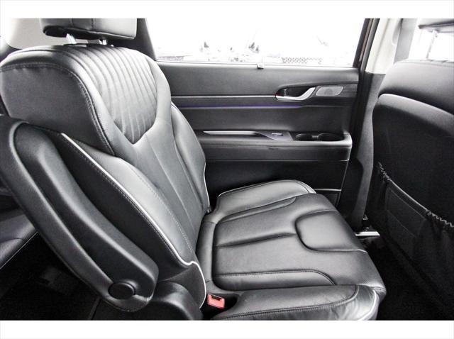 used 2024 Hyundai Palisade car, priced at $36,997