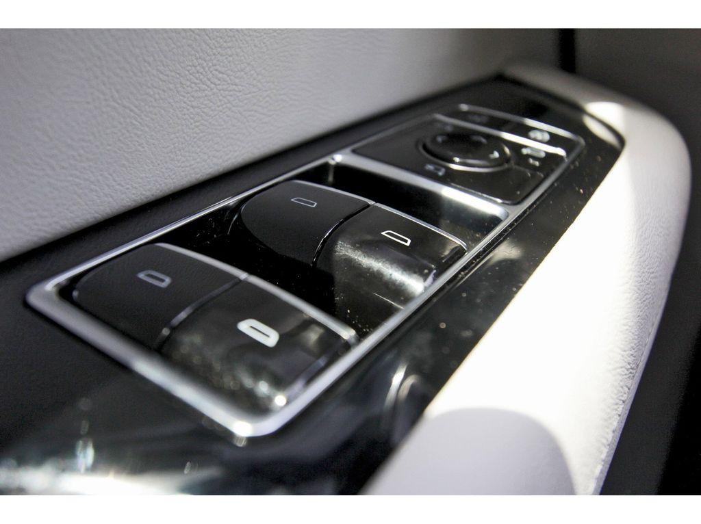 new 2026 Cadillac VISTIQ car, priced at $81,870