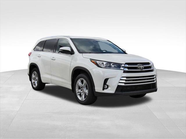 used 2019 Toyota Highlander car, priced at $27,475