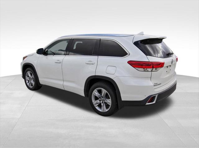 used 2019 Toyota Highlander car, priced at $27,475