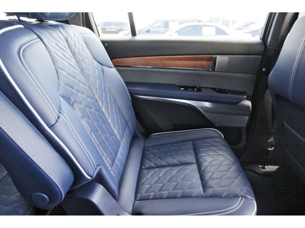 new 2026 Cadillac VISTIQ car, priced at $94,215