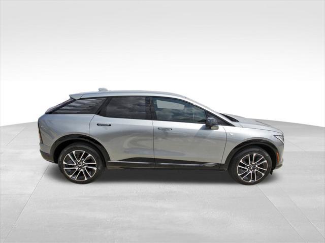 new 2025 Cadillac OPTIQ car, priced at $55,615