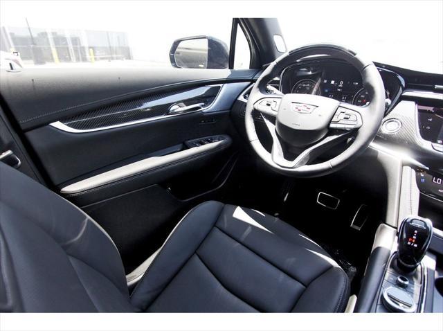 new 2025 Cadillac XT6 car, priced at $69,815