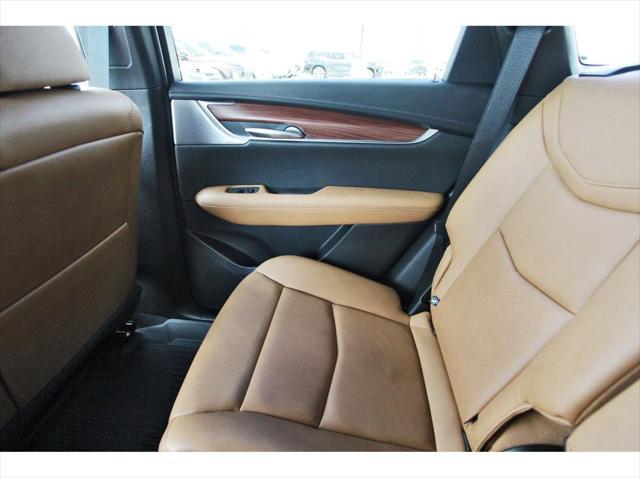 new 2025 Cadillac XT5 car, priced at $55,034