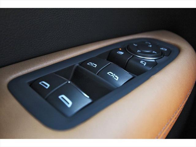 new 2025 Cadillac XT5 car, priced at $55,034