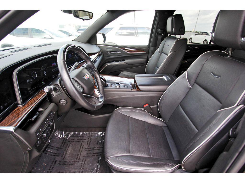 used 2023 Cadillac Escalade ESV car, priced at $69,875