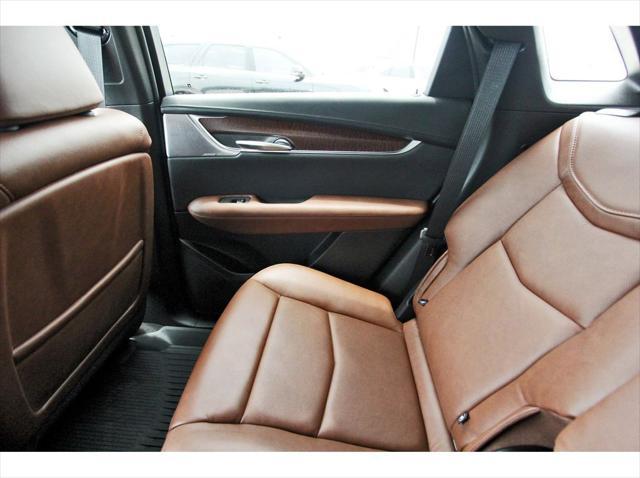 new 2025 Cadillac XT5 car, priced at $57,435