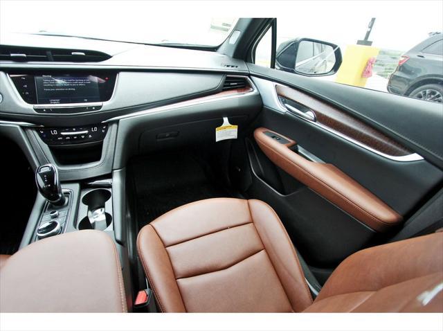 new 2025 Cadillac XT5 car, priced at $57,435