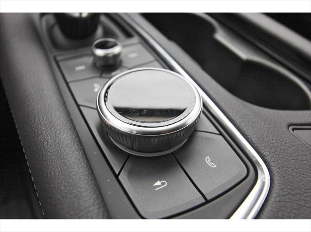 new 2025 Cadillac XT5 car, priced at $57,435