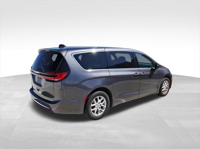 used 2023 Chrysler Pacifica car, priced at $22,285