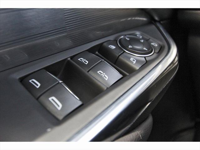 used 2024 Cadillac XT4 car, priced at $28,378
