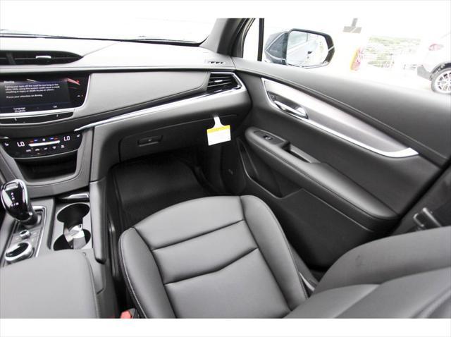 new 2025 Cadillac XT6 car, priced at $49,315