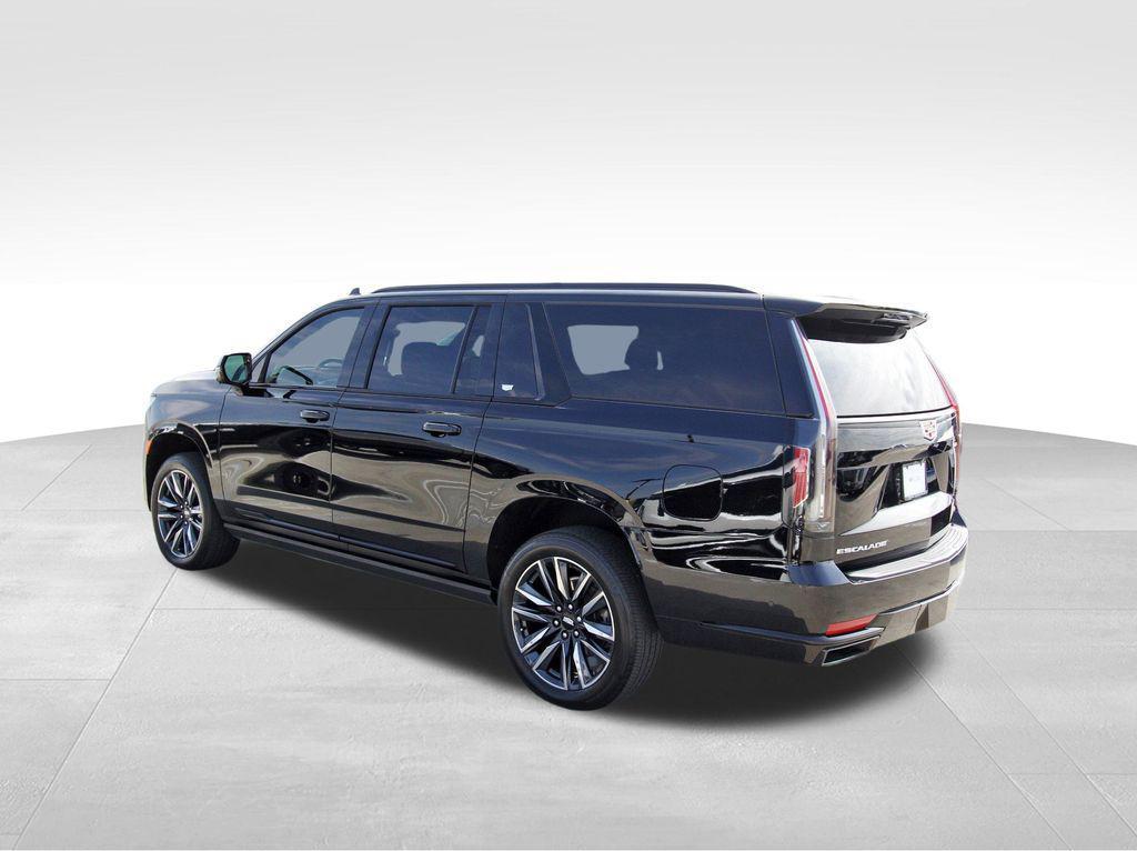 used 2024 Cadillac Escalade ESV car, priced at $85,991