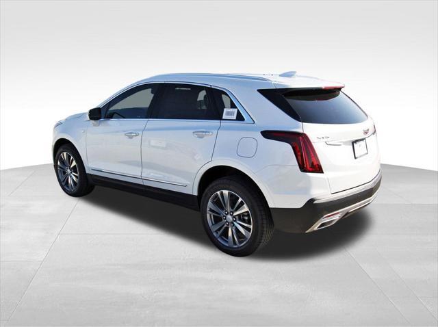 new 2025 Cadillac XT5 car, priced at $52,514