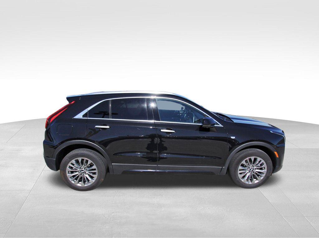 used 2025 Cadillac XT4 car, priced at $31,991