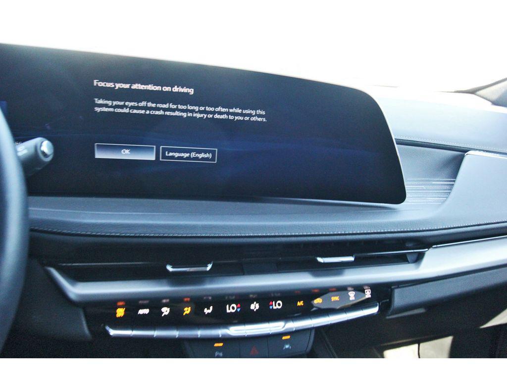 used 2025 Cadillac XT4 car, priced at $31,991