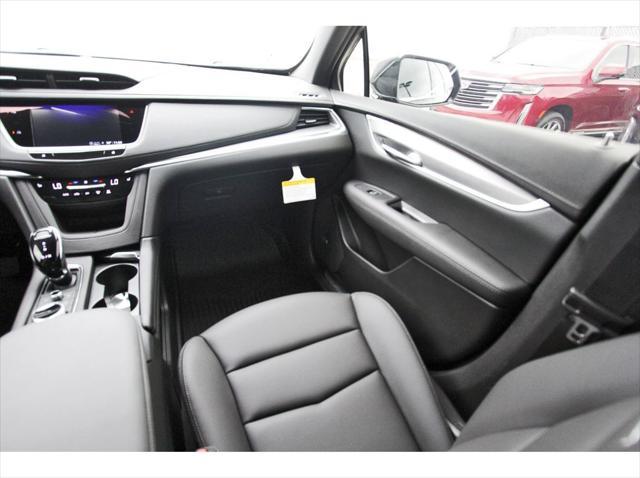 new 2025 Cadillac XT5 car, priced at $46,315