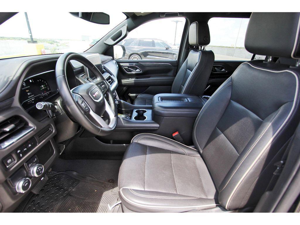 used 2023 GMC Yukon XL car, priced at $43,966