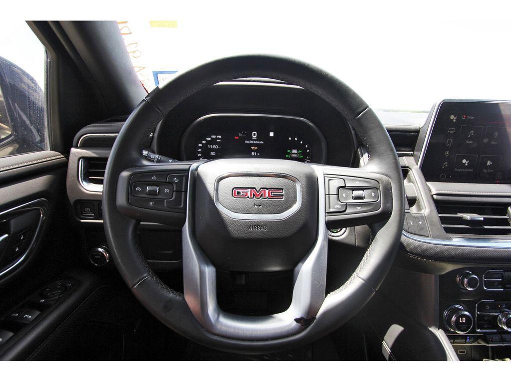 used 2023 GMC Yukon XL car, priced at $43,966