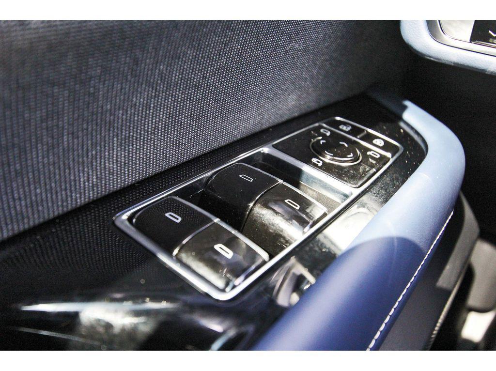 new 2026 Cadillac VISTIQ car, priced at $93,590