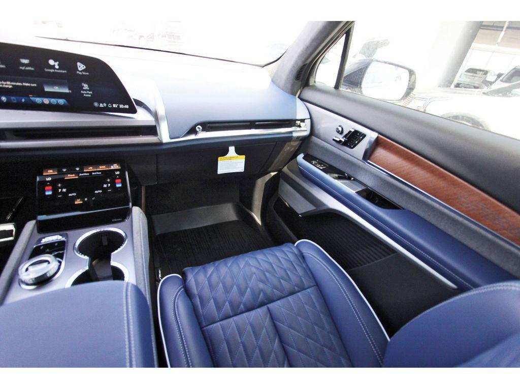 new 2026 Cadillac VISTIQ car, priced at $93,590