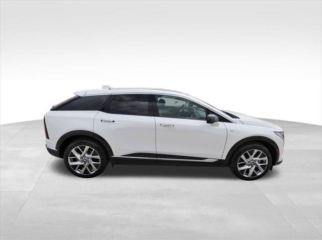 new 2025 Cadillac OPTIQ car, priced at $55,615
