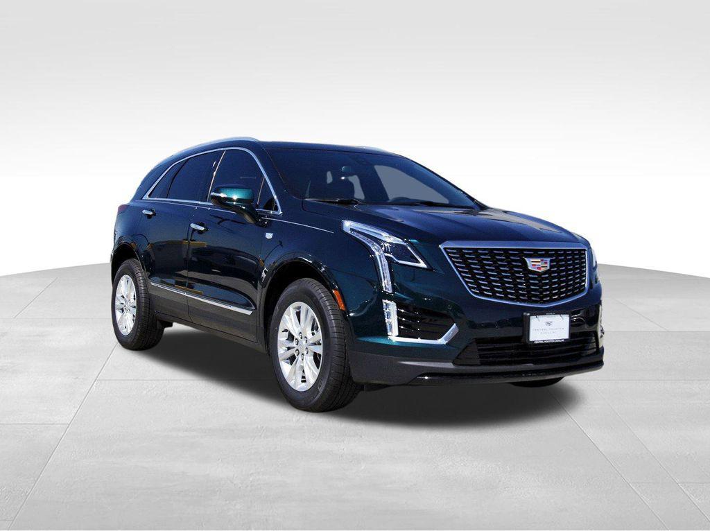 new 2025 Cadillac XT5 car, priced at $45,340