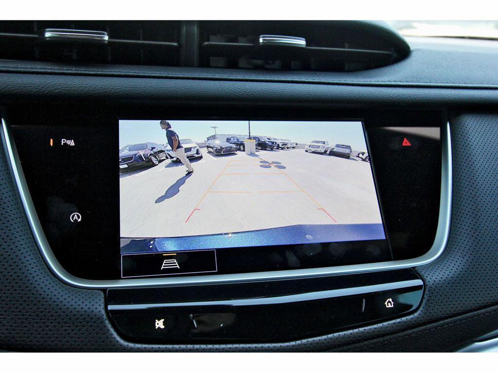 new 2025 Cadillac XT5 car, priced at $45,340